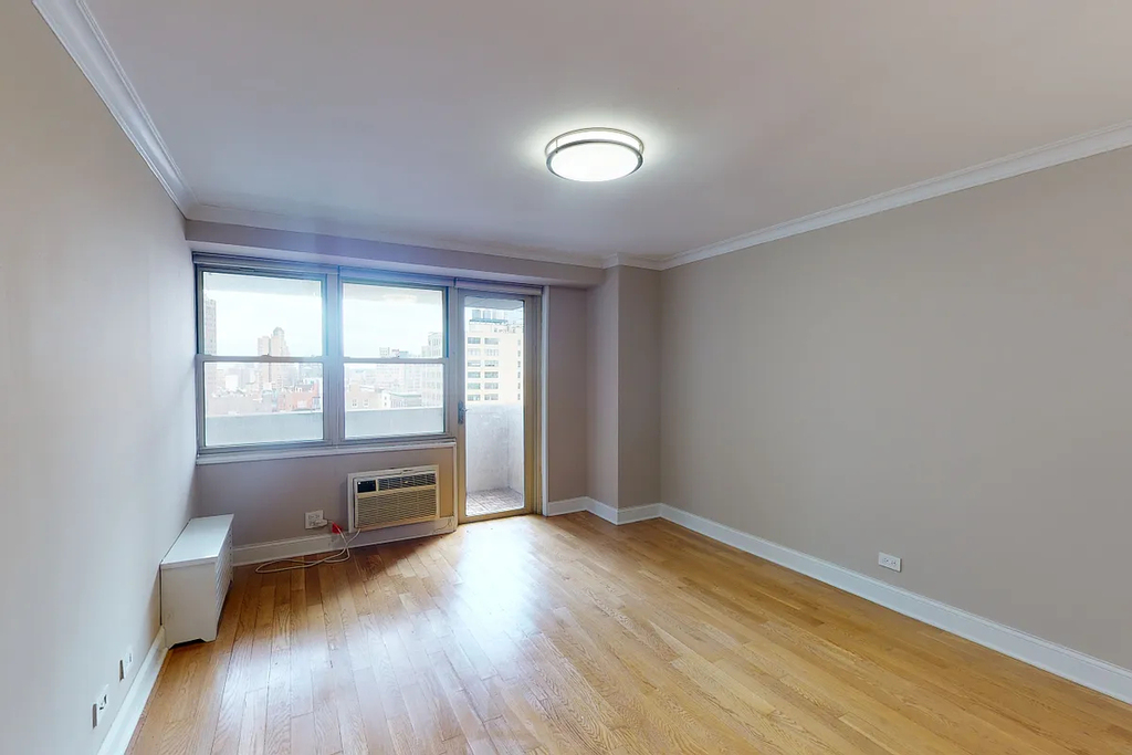 3 Bedrooms at 80 North Moore Street for $7,295 by Abu Shahbaz | RentHop