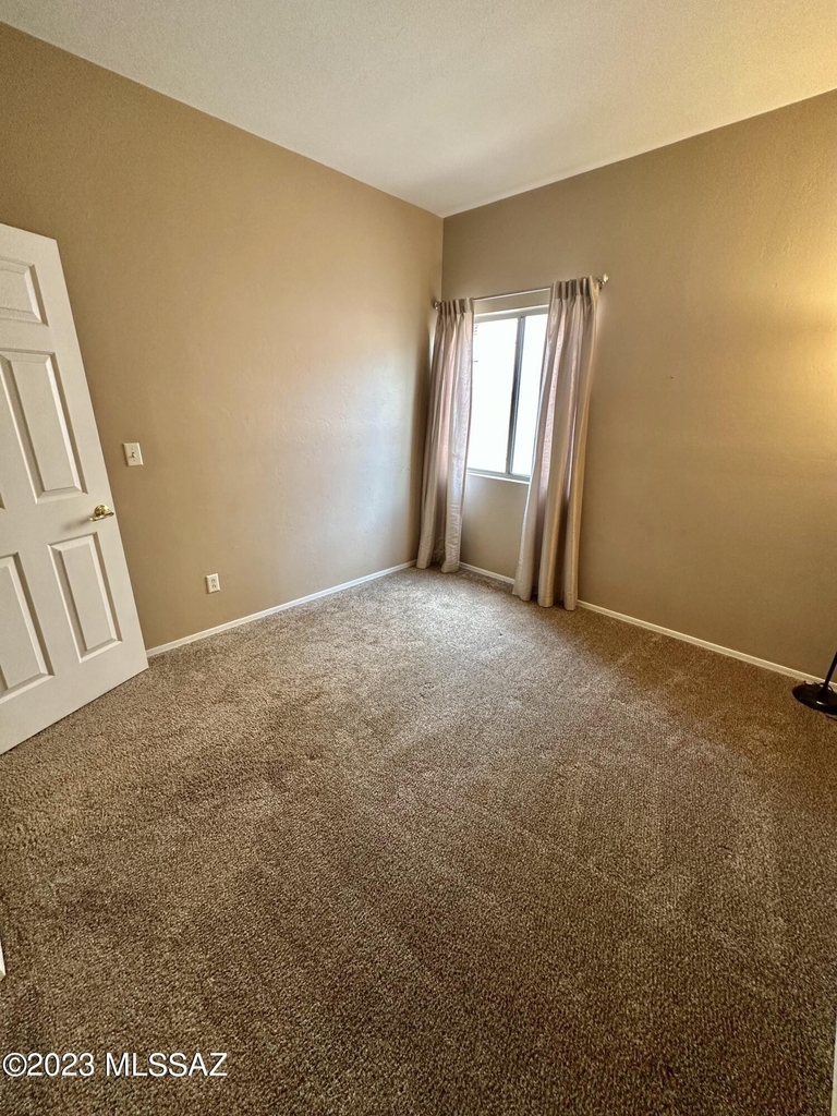 3398 N Sand Creek Court - Photo 15