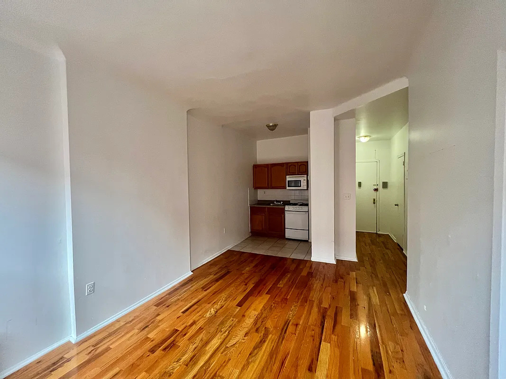 1 Bedroom at 601 West 163rd Street for $2,200 by Jacob Poore | RentHop