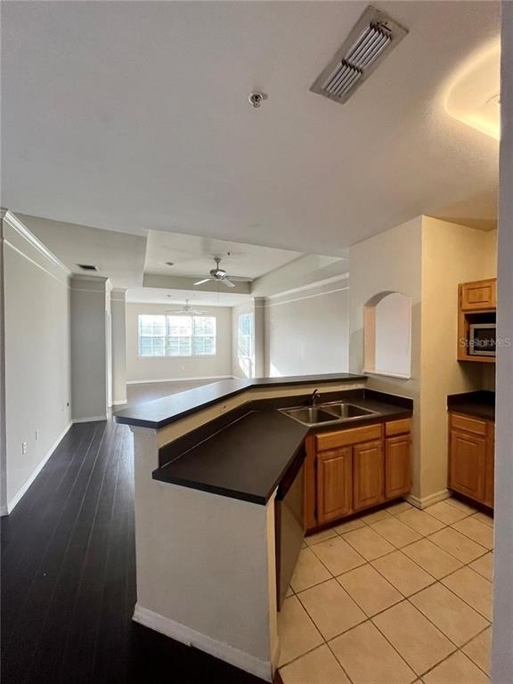 6412 Queens Borough Avenue - Photo 8