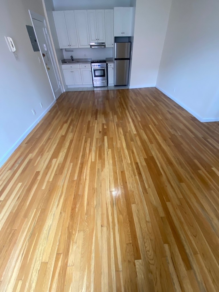 west 72street - Photo 1