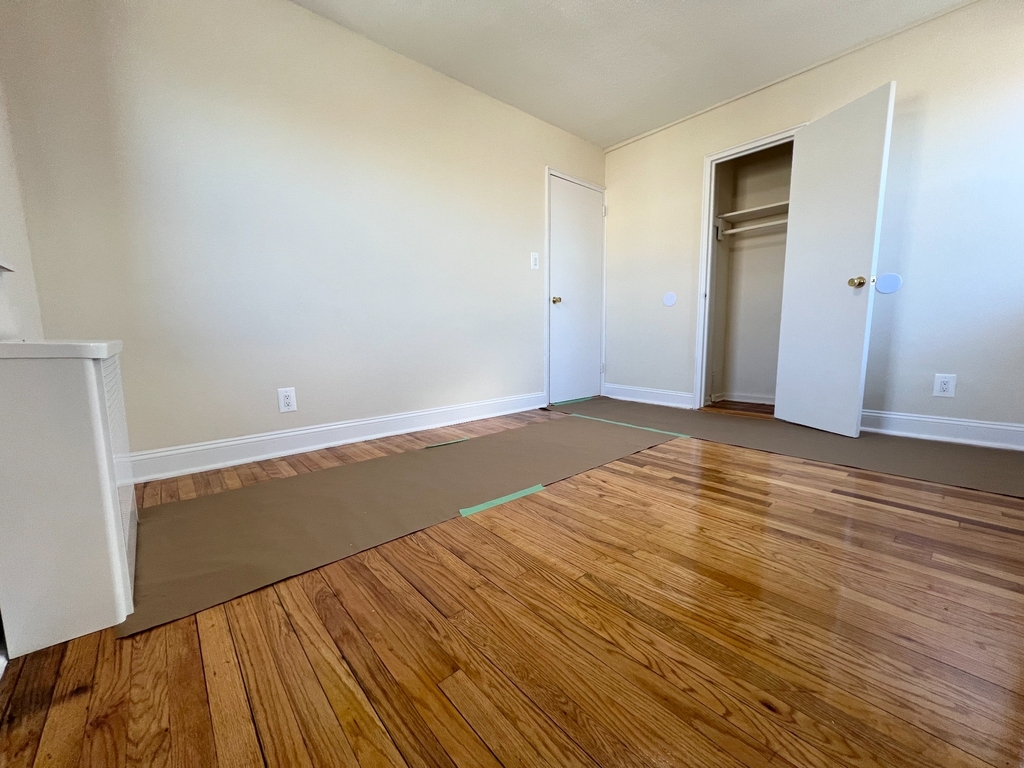 20-65 Shore Boulevard - Photo 9