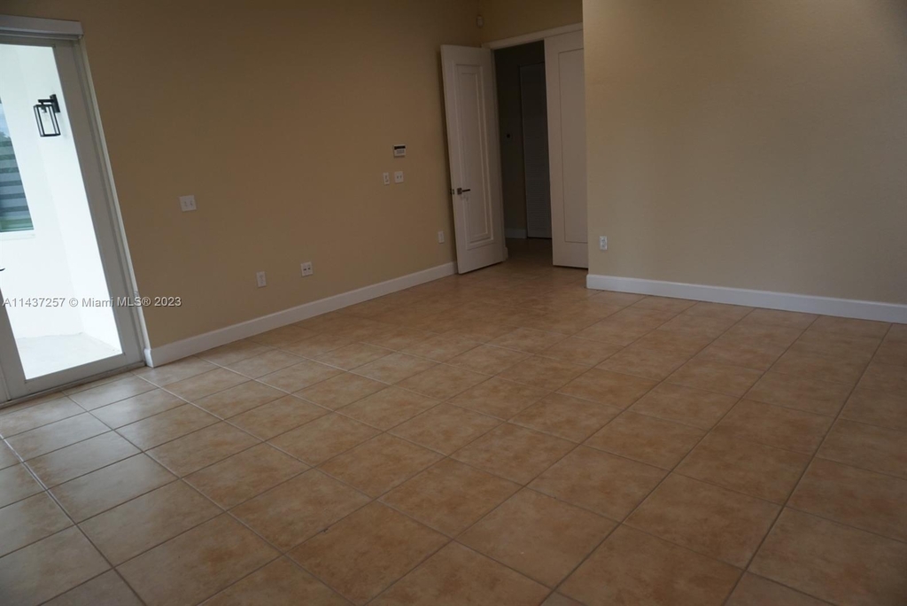 13162 Sw 191st Ter - Photo 11