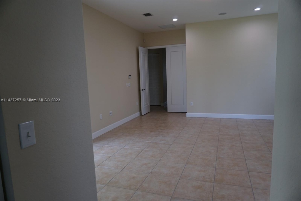 13162 Sw 191st Ter - Photo 10