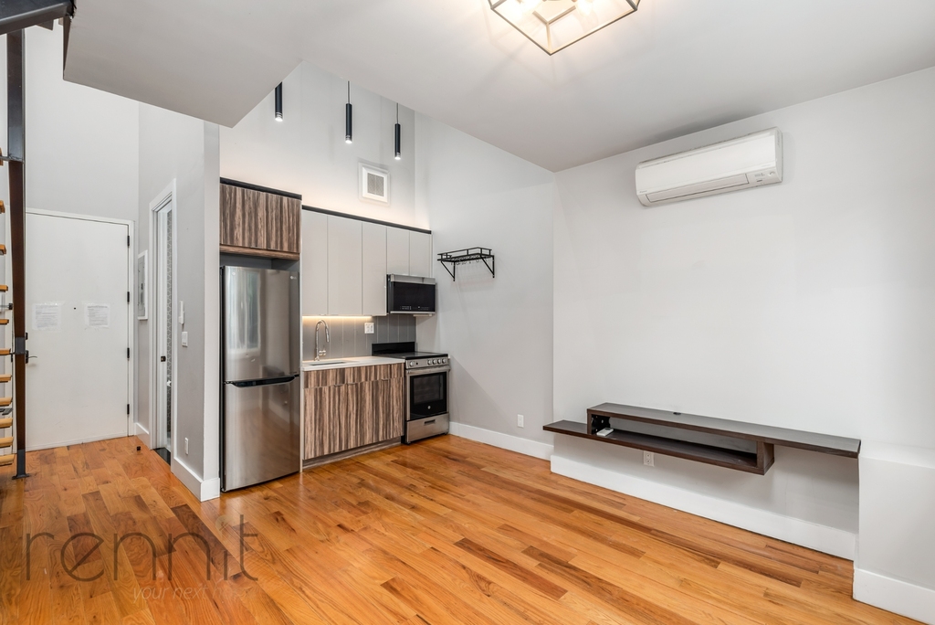 519 Herkimer Street - Photo 1