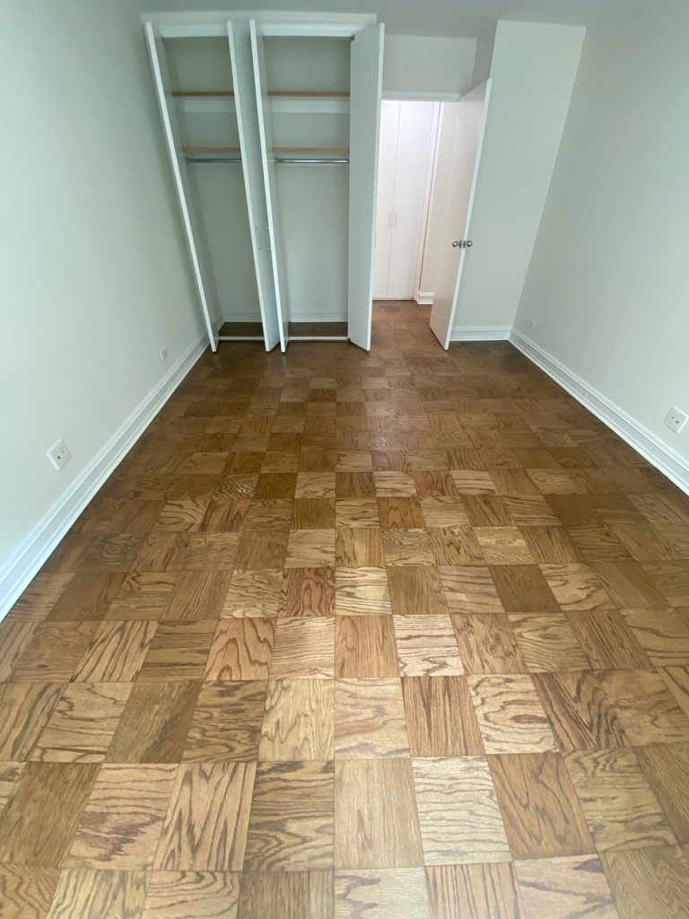 East 71st Street - Photo 6