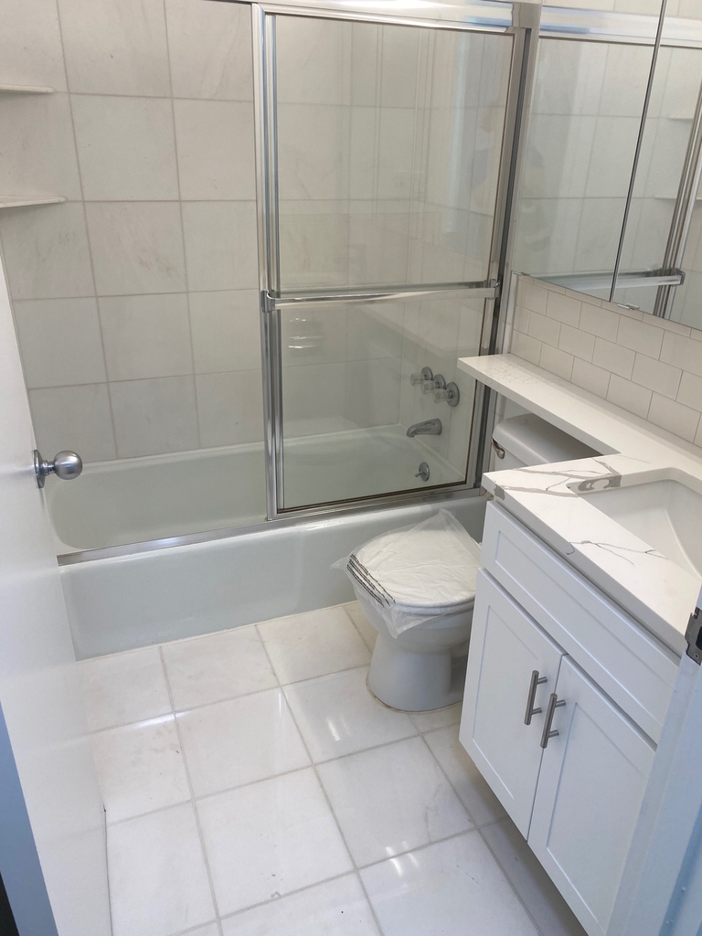 East 71st Street - Photo 8