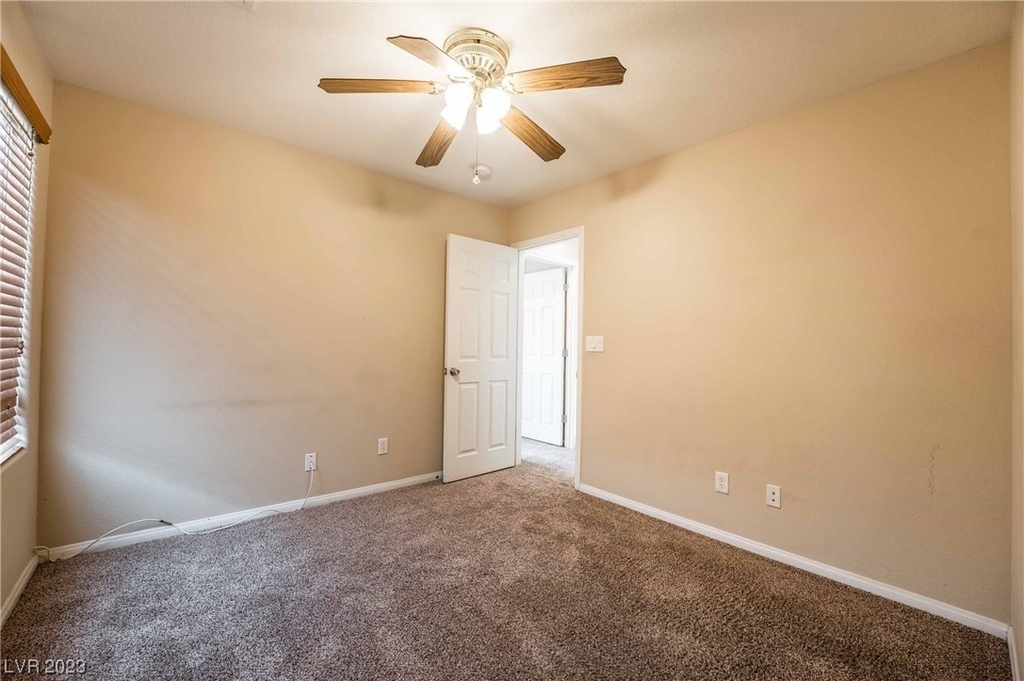 10879 Florence Hills Street - Photo 18