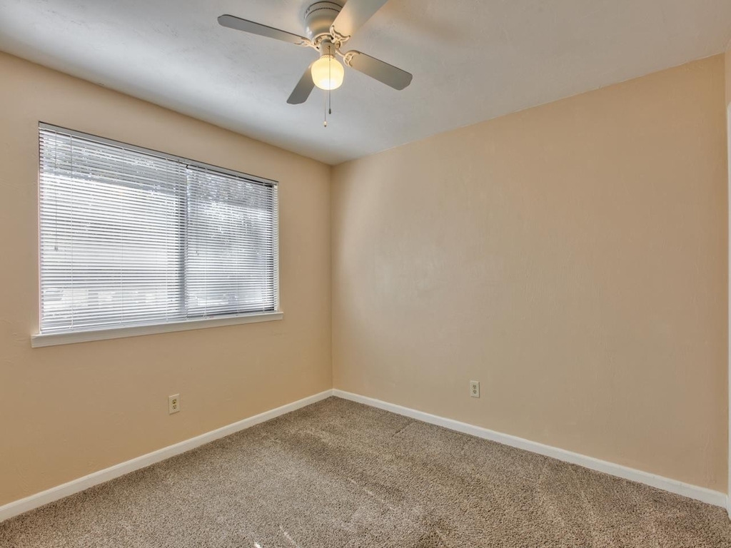 3208 Ginger D Drive - Photo 18