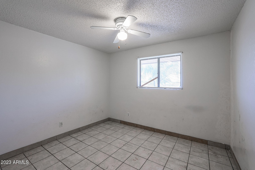 6938 W Campbell Avenue - Photo 12