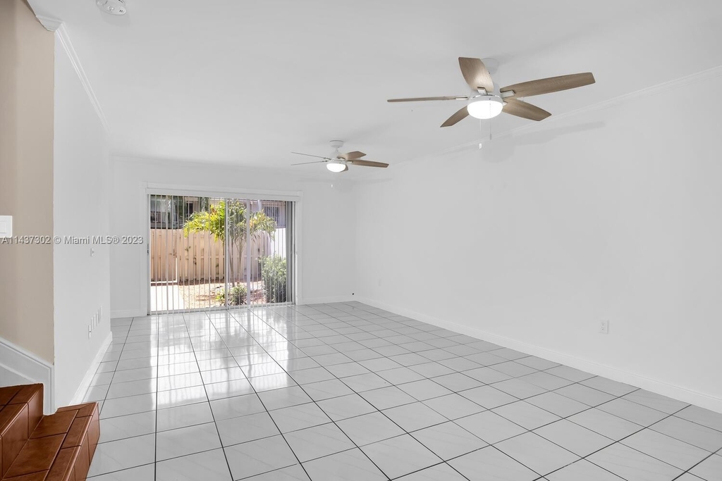 8123 Sw 81 Pl - Photo 5