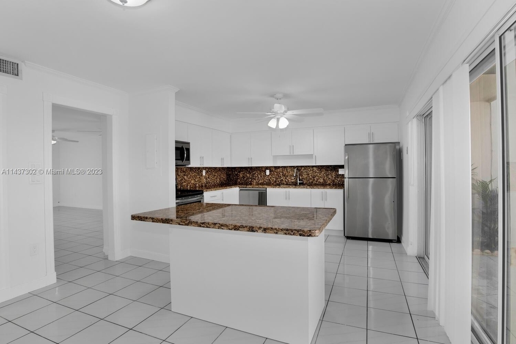 8123 Sw 81 Pl - Photo 8