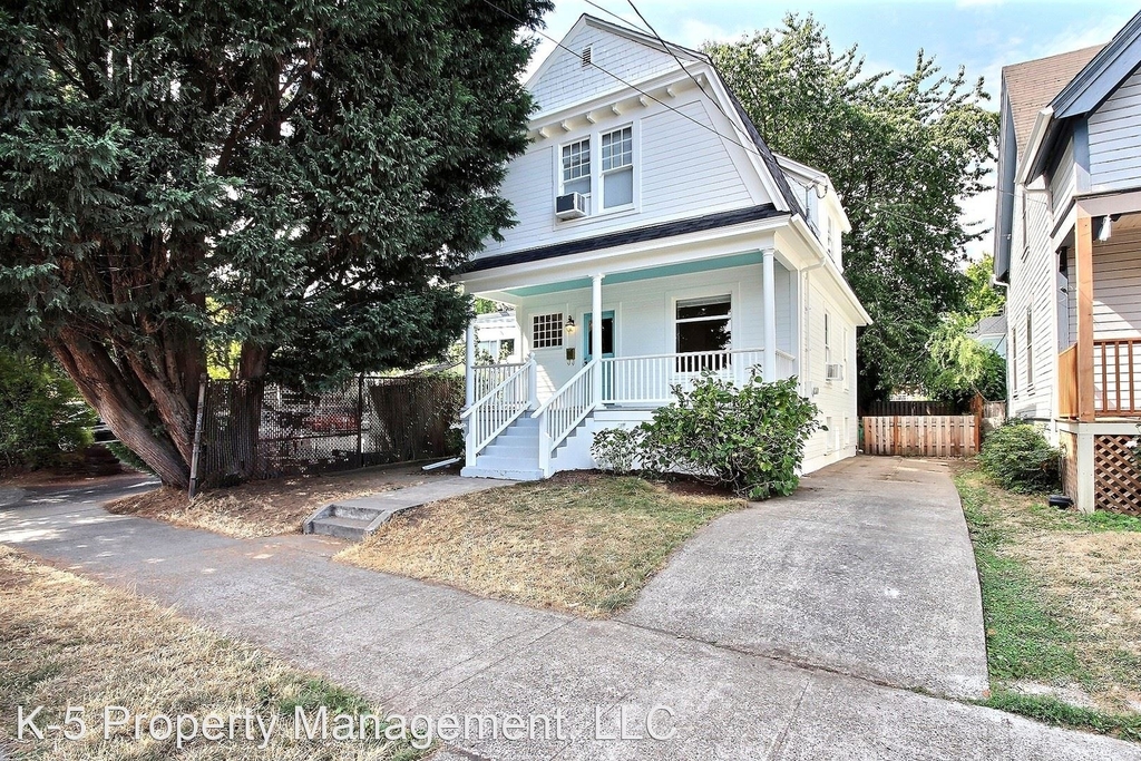 1821 Nw 23rd Pl - Photo 0