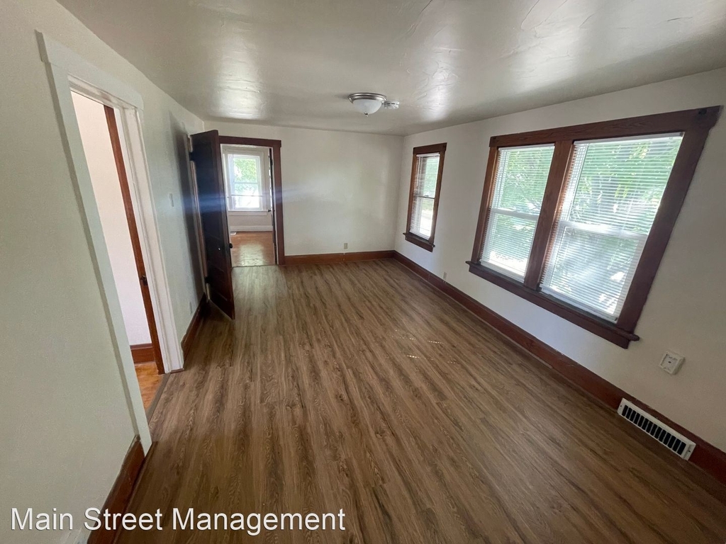 528 13th Ave. - Photo 3