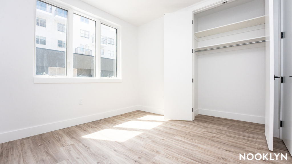 1010 Bedford Ave - Photo 1