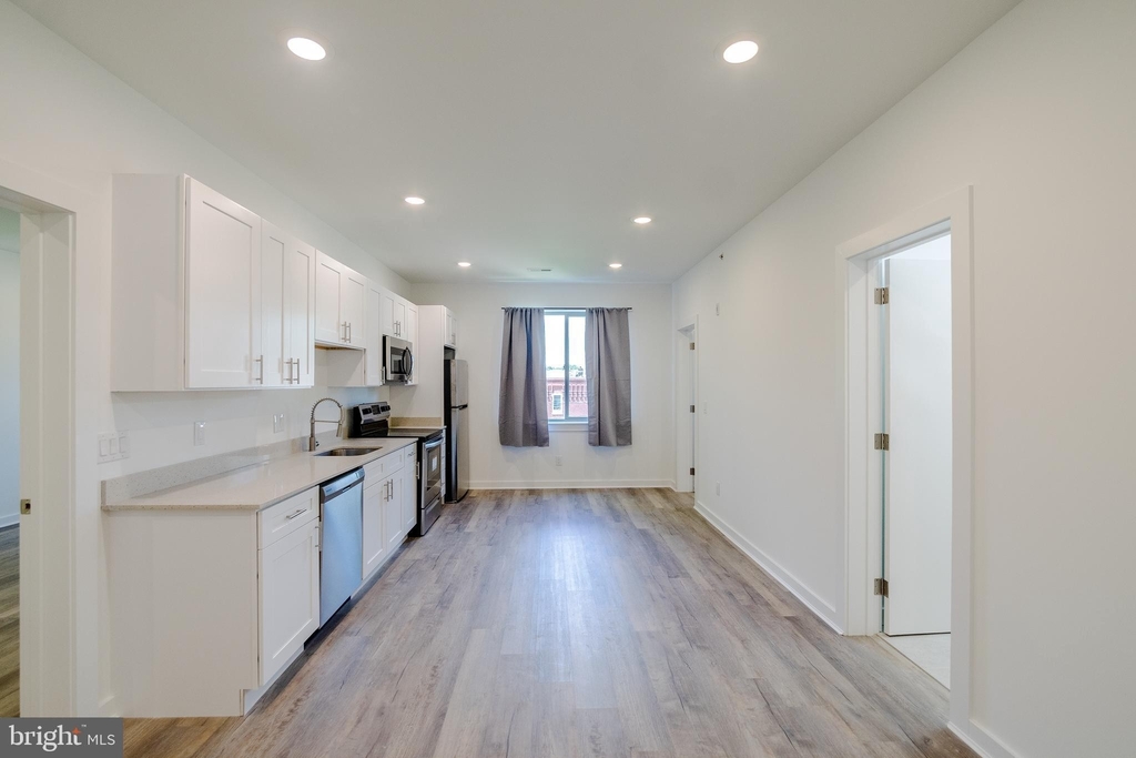 2020 N 22nd - Photo 1