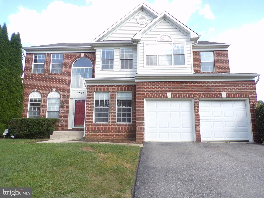 7925 Orchard Park Way - Photo 14