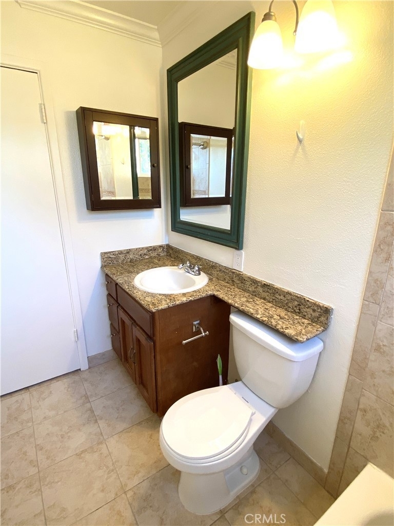 1635 W Ash Avenue - Photo 14