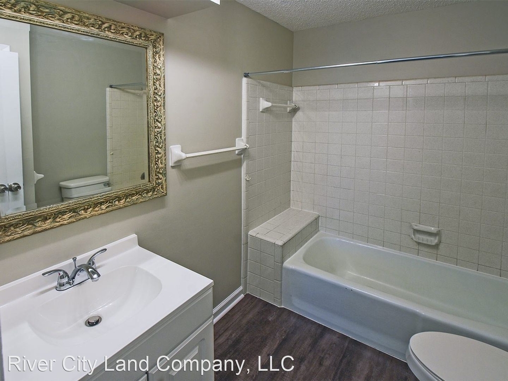 6951 Briarhill Drive - Photo 12