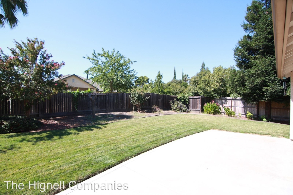 341 Bell Way - Photo 17