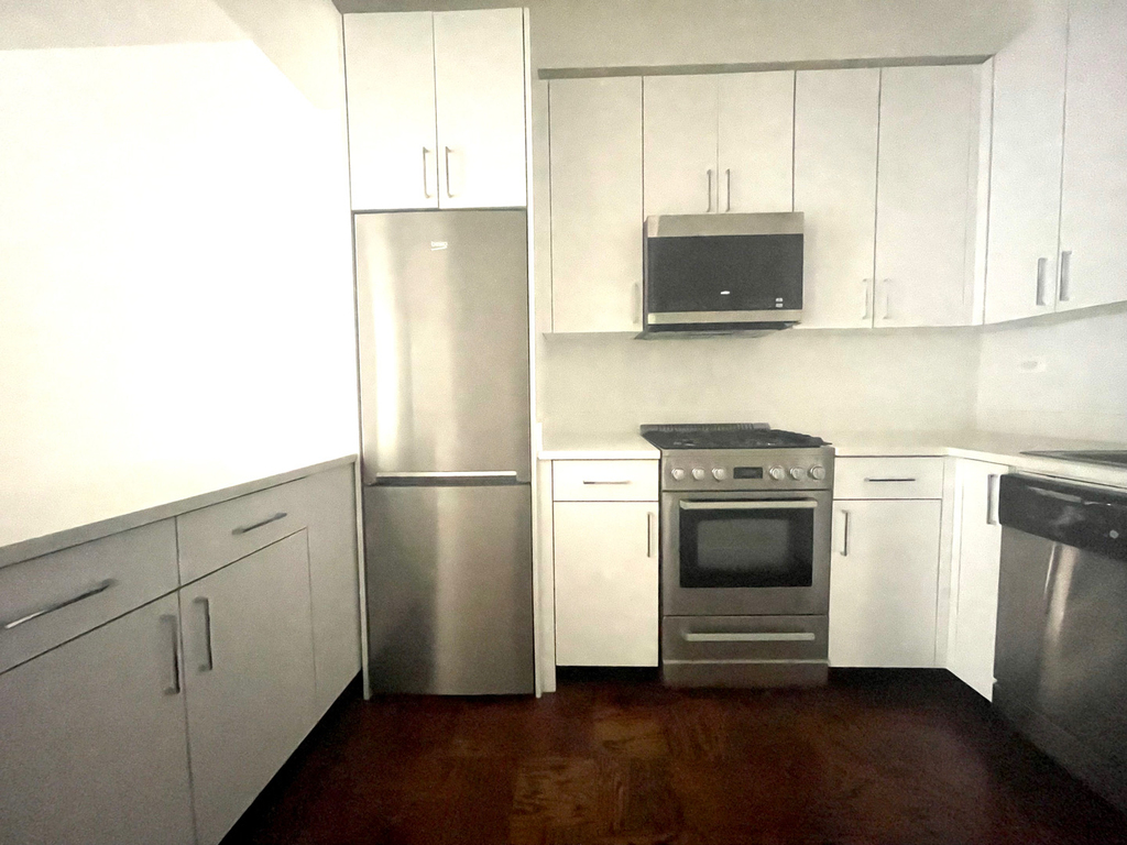 West 22nd St and 7th Ave - Photo 2