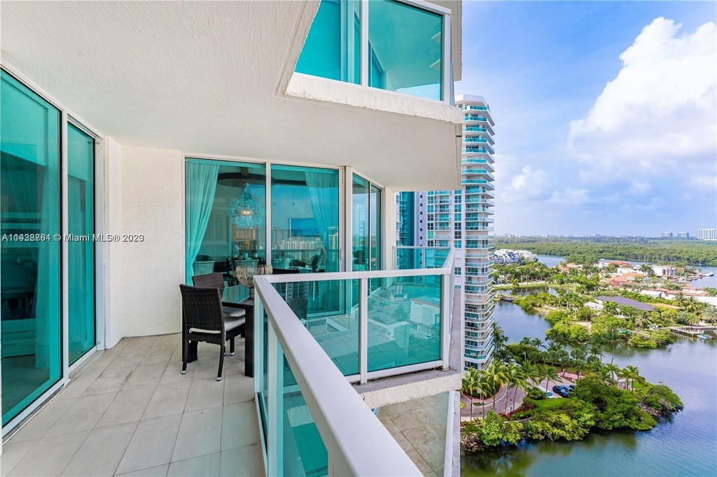 250 Sunny Isles Blvd - Photo 23