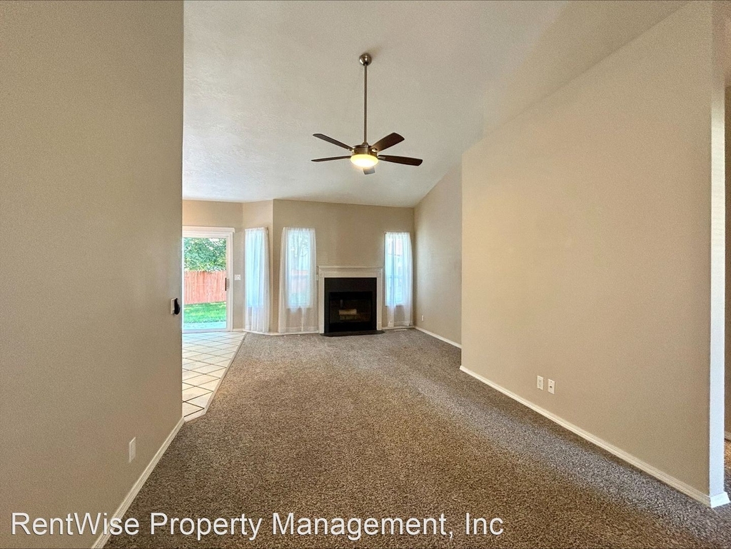 690 W Konavle Ct - Photo 1