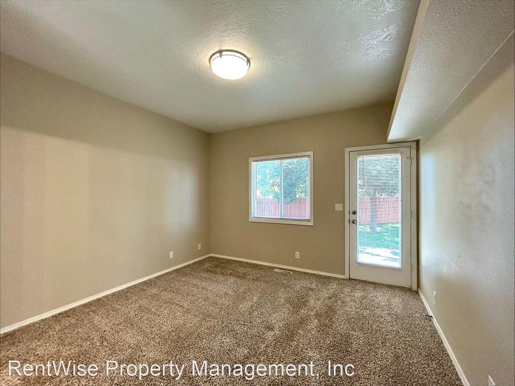 690 W Konavle Ct - Photo 11