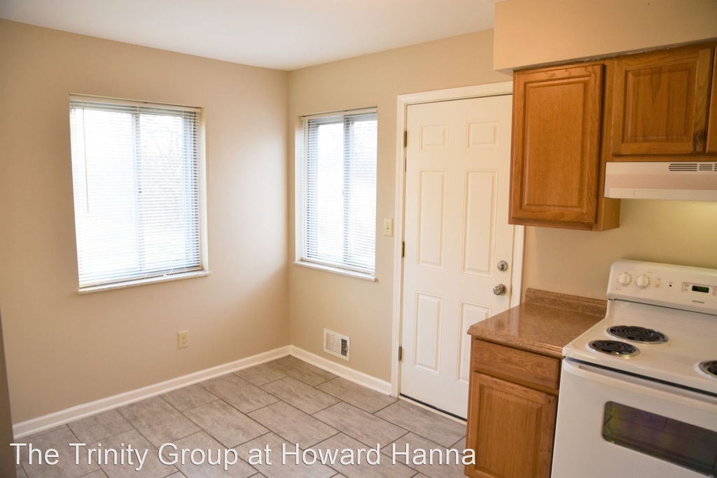1171 Sanborn Place - Photo 3