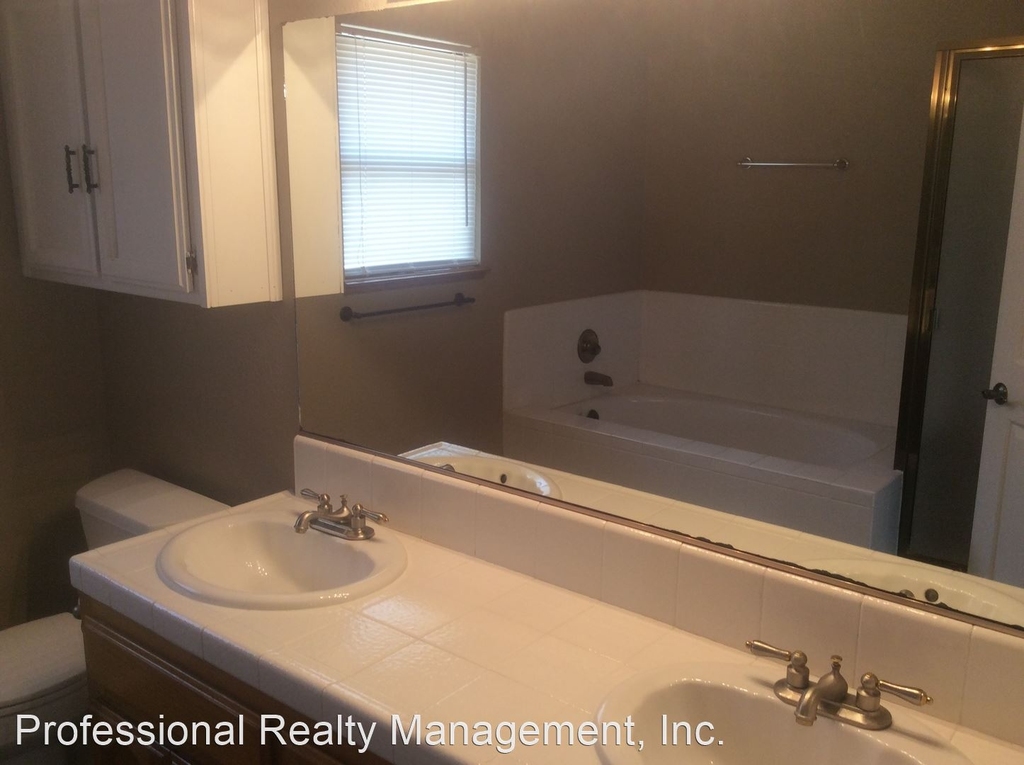 9400 Huntsman Oak Ct. - Photo 1