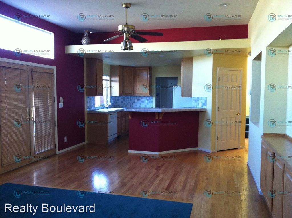 3621 Skyline Boulevard - Photo 2