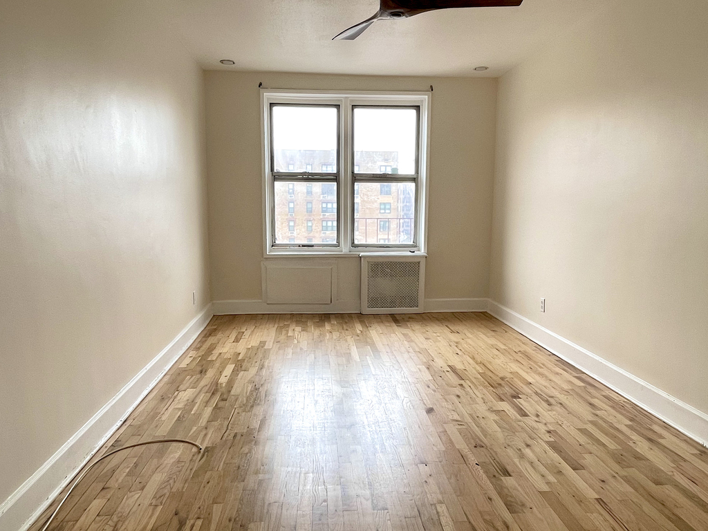 59-21 Calloway Street - Photo 9