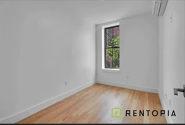 754 Grand Street - Photo 7