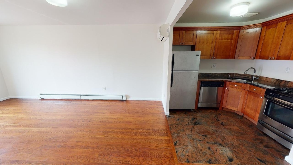 71-49 160th Street - Photo 3