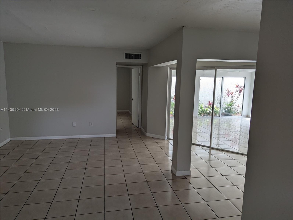 667 Nw 103rd Pl - Photo 6