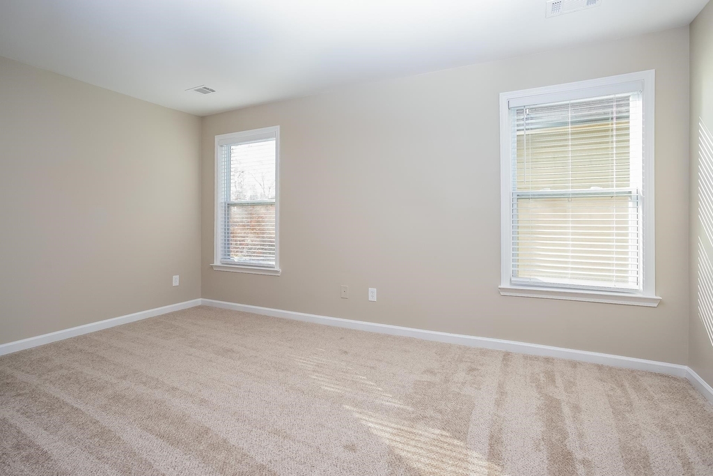 2196 Greenwood Meadows Lane - Photo 11