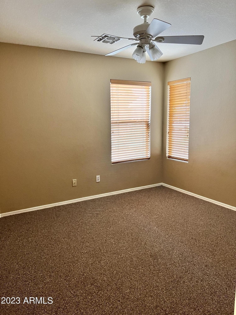 10930 E Dragoon Avenue - Photo 15