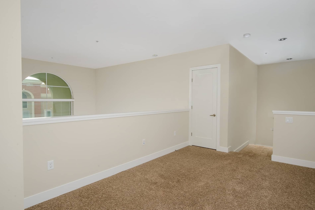 7521 Edinger Avenue - Photo 24