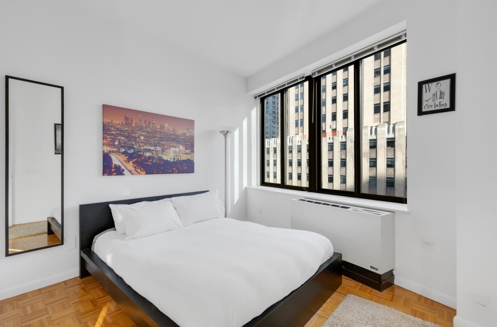 Wall Street - Photo 2
