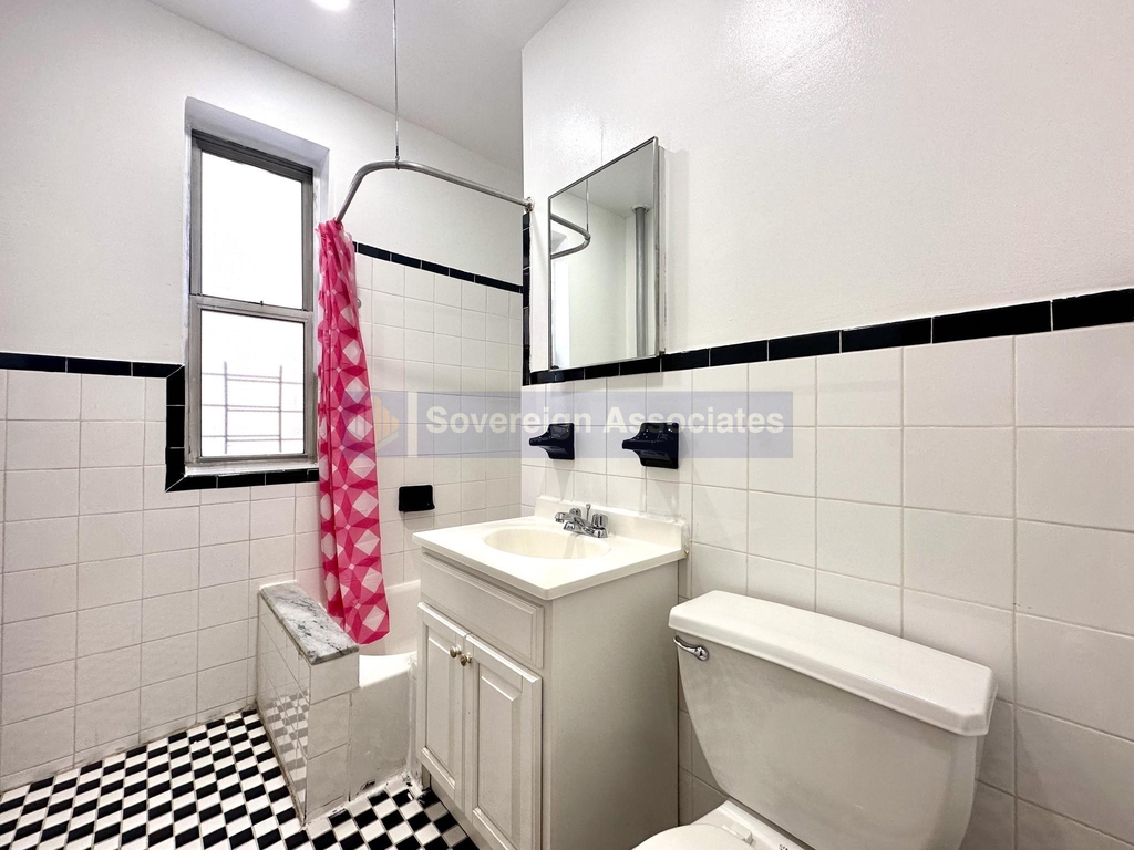 320 Wadsworth Avenue - Photo 6