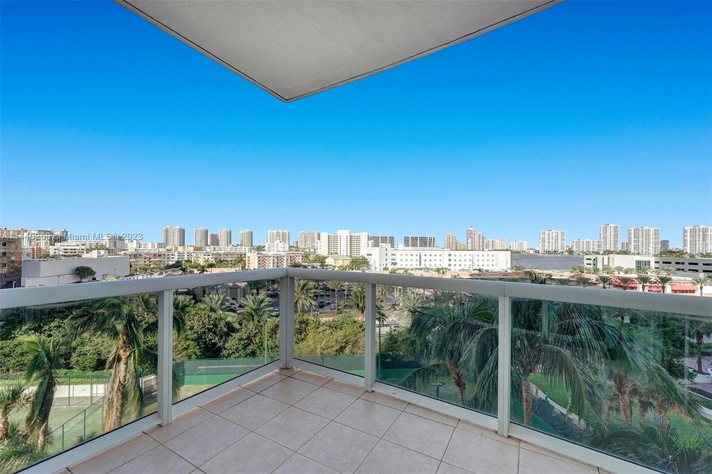 18101 Collins Ave - Photo 53