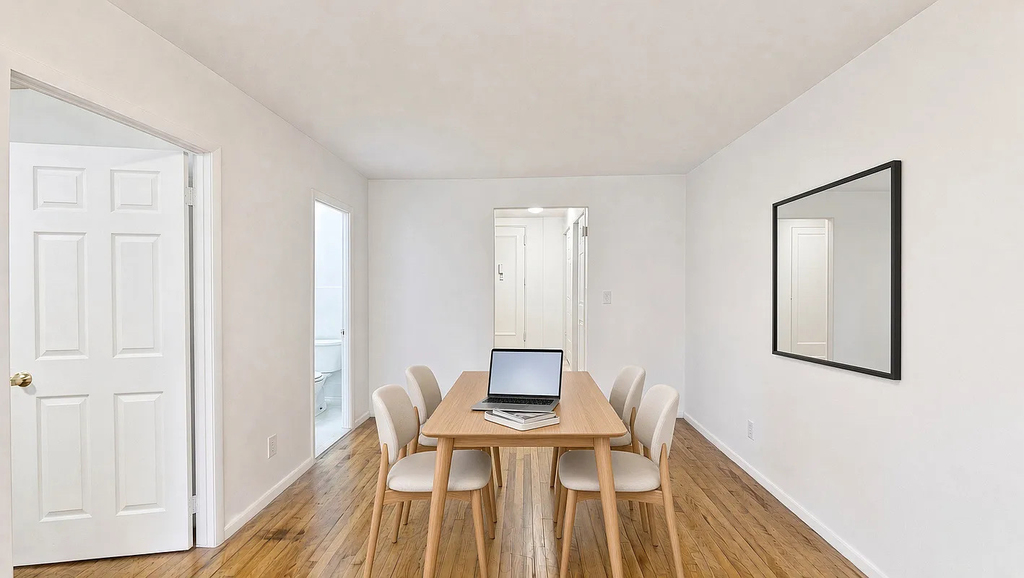 270 West 25th Street - Photo 1