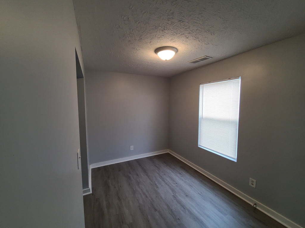 3224 English Avenue - Photo 5