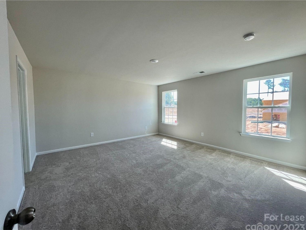 15105 Lake Ridge Road - Photo 15