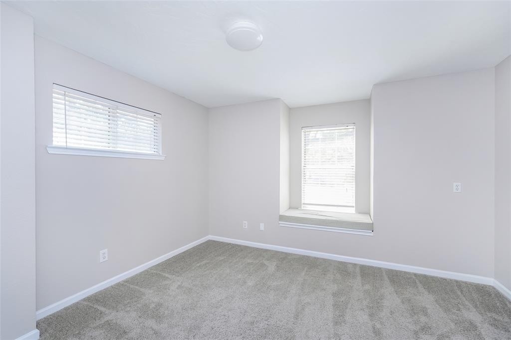 2832 W Kimball Avenue - Photo 10