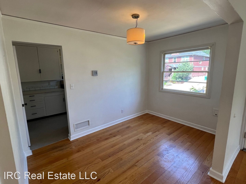 5615 N Wilbur Avenue - Photo 3