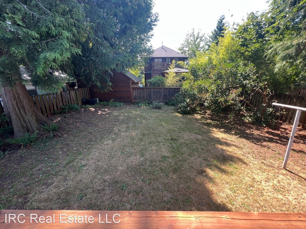 5615 N Wilbur Avenue - Photo 19