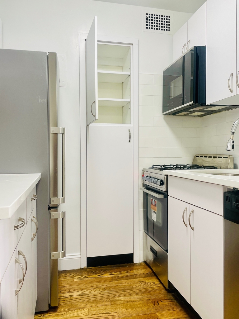 400 East 89th Street, 6N - Photo 12