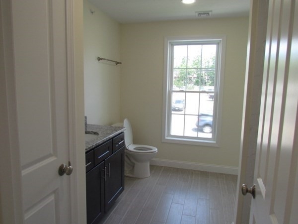 1093 Main St - Photo 15