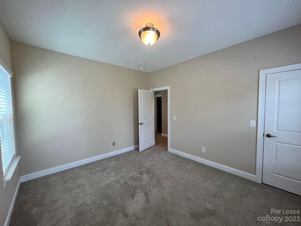 15531 Laverack Lane - Photo 13